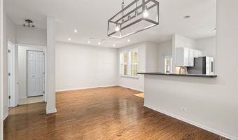642 W Moreland Ave, Addison, IL 60101