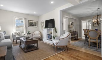 22 School St Mystic, Stonington, CT 06355