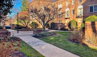 1113 N PITT St #1A, Alexandria, VA 22314