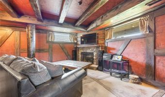 83 Central Ave, Amityville, NY 11701