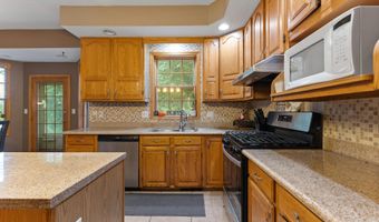 2400 Ridgetop Cir, Ames, IA 50014