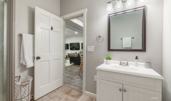 4 Maple Grove Way, Athens, OH 45701