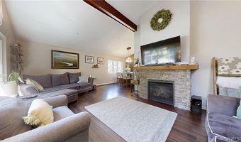 293 Burroughs Dr, Amherst, NY 14226