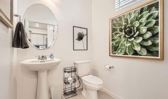 249 S Uriah St, Aurora, CO 80018