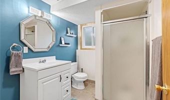 956 Blackoaks Ln, Anoka, MN 55303