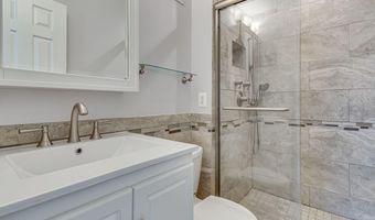 4406 CHURCHMAN Ct, Alexandria, VA 22310