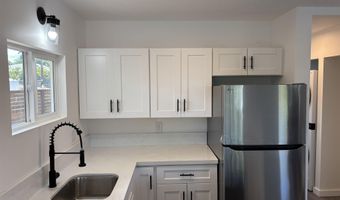 2055 Kanoe St B, Kihei, HI 96753