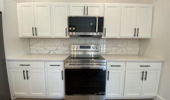 16 Trinton Ave, Bedford, IN 47421