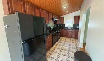 4 Clayton Ave, Adelphia, NJ 07710