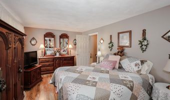 9 Stonegate Ln, Derry, NH 03038