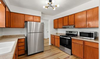 102 NW Sharmin Dr, Ankeny, IA 50023