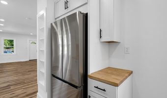 229 DORIS Ave, Brooklyn Park, MD 21225