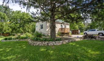 3650 NE 54th Pl, Des Moines, IA 50317