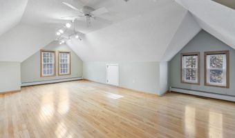 1342 Stagecoach Trl S, Afton, MN 55001