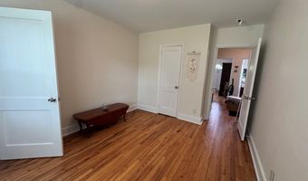 422 E Savannah St, Calhoun Falls, SC 29628