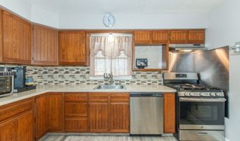 26 Cedar Ridge Dr, Alloway, NJ 07462