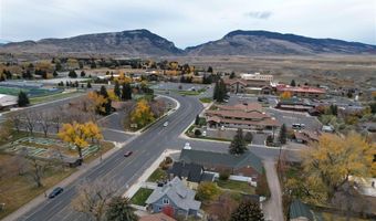 913 Sheridan Ave, Cody, WY 82414