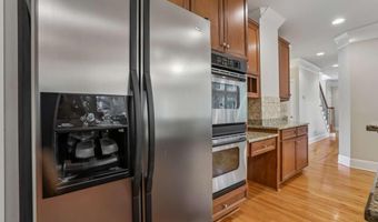 12516 Darvish Ln, Alpharetta, GA 30005