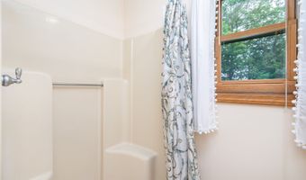 6 Old Sawmill Dr, Beacon Falls, CT 06403