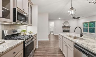 2444 Pleasant Willow Dr, Benton, AR 72015