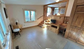 208 7th St, Bangor, ME 04401