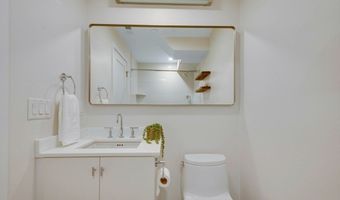 242 Shawmut Ave Apt 1B, Boston, MA 02118
