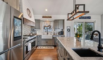 76 Ronald Ave S, Bayville, NJ 08721