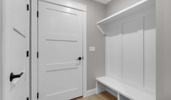 52 Woodbrey Ln, Standish, ME 04084