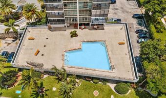 3375 N Country Club Dr 208, Aventura, FL 33180