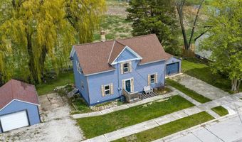 1215 NAVARINO St, Algoma, WI 54201