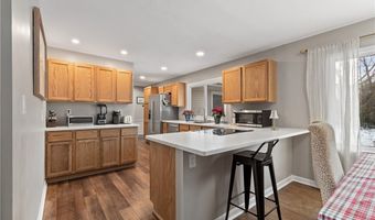 2426 Banbury Rd, Akron, OH 44333