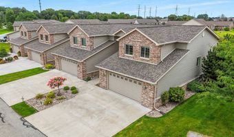 2354 E PLANK Cir B, Appleton, WI 54915