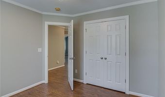 176 Town Park Dr, Advance, NC 27006