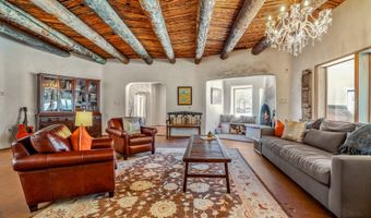 35 Arroyo Vis, Arroyo Hondo, NM 87571