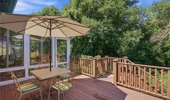 401 Gondola Ave, Jamestown, RI 02835