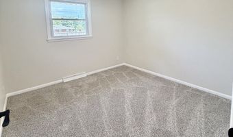 2318 E 40th St, Anderson, IN 46013