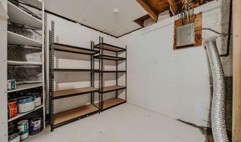 5135 Fairlane Rd, Columbus, OH 43207