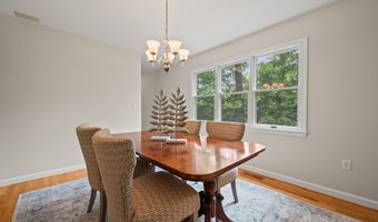 31 Grant Dr, Avon, CT 06001