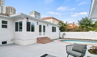 10558 Wellworth Ave, Los Angeles, CA 90024