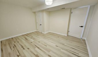 9721 BELLEVUE Dr, Bethesda, MD 20814