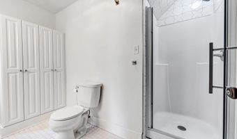 1228 W LAWRENCE St, Appleton, WI 54914