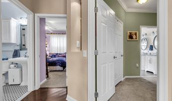 7 Woodlake Ct, Barnegat, NJ 08005