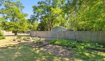 107 Elm St, Allegan, MI 49010