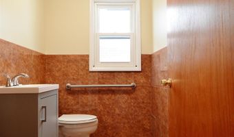 398 AVENUE E, Bayonne, NJ 07002