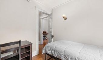 910 W Huron St, Ann Arbor, MI 48103