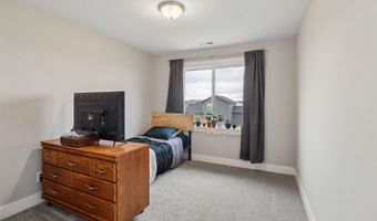 3510 NW Reinhart Dr, Ankeny, IA 50023