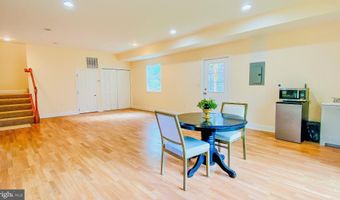 7313 BYRNELEY Ln, Annandale, VA 22003