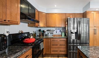 107 Hilltop Dr, Amherst, OH 44001