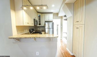 1210 ORONOCO St, Alexandria, VA 22314
