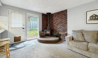 1330 CRISSEY Cir, Brookings, OR 97415